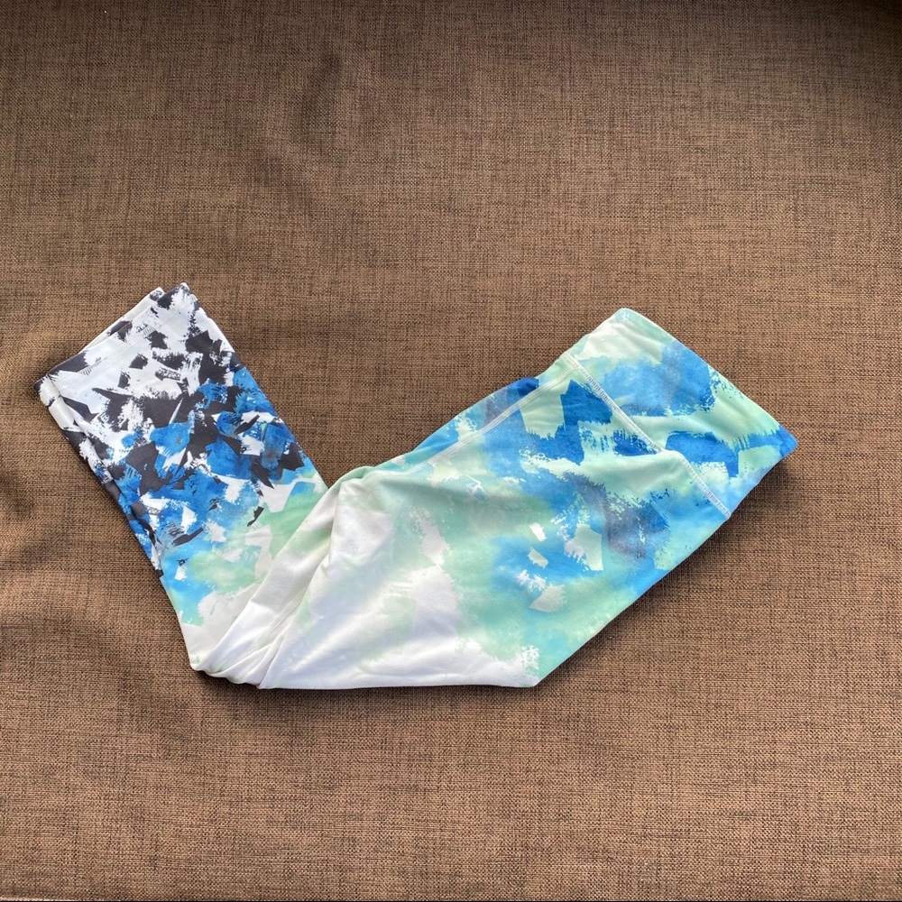 Fabletics 3/4 Leggings in Size Small!